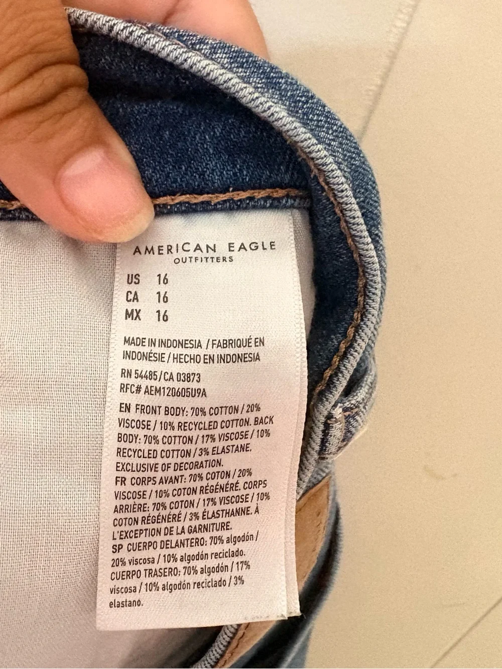 American Eagle Perfect Bermuda Shorts Women’s 16 Strigid Stretch Denim 8” Blue